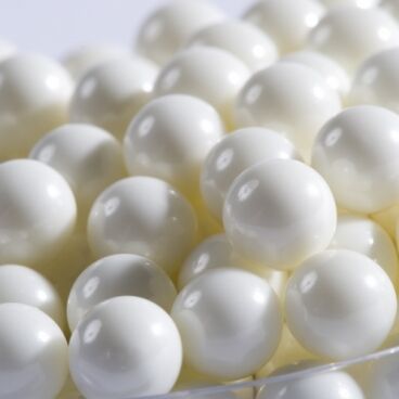Beads made of ceramic